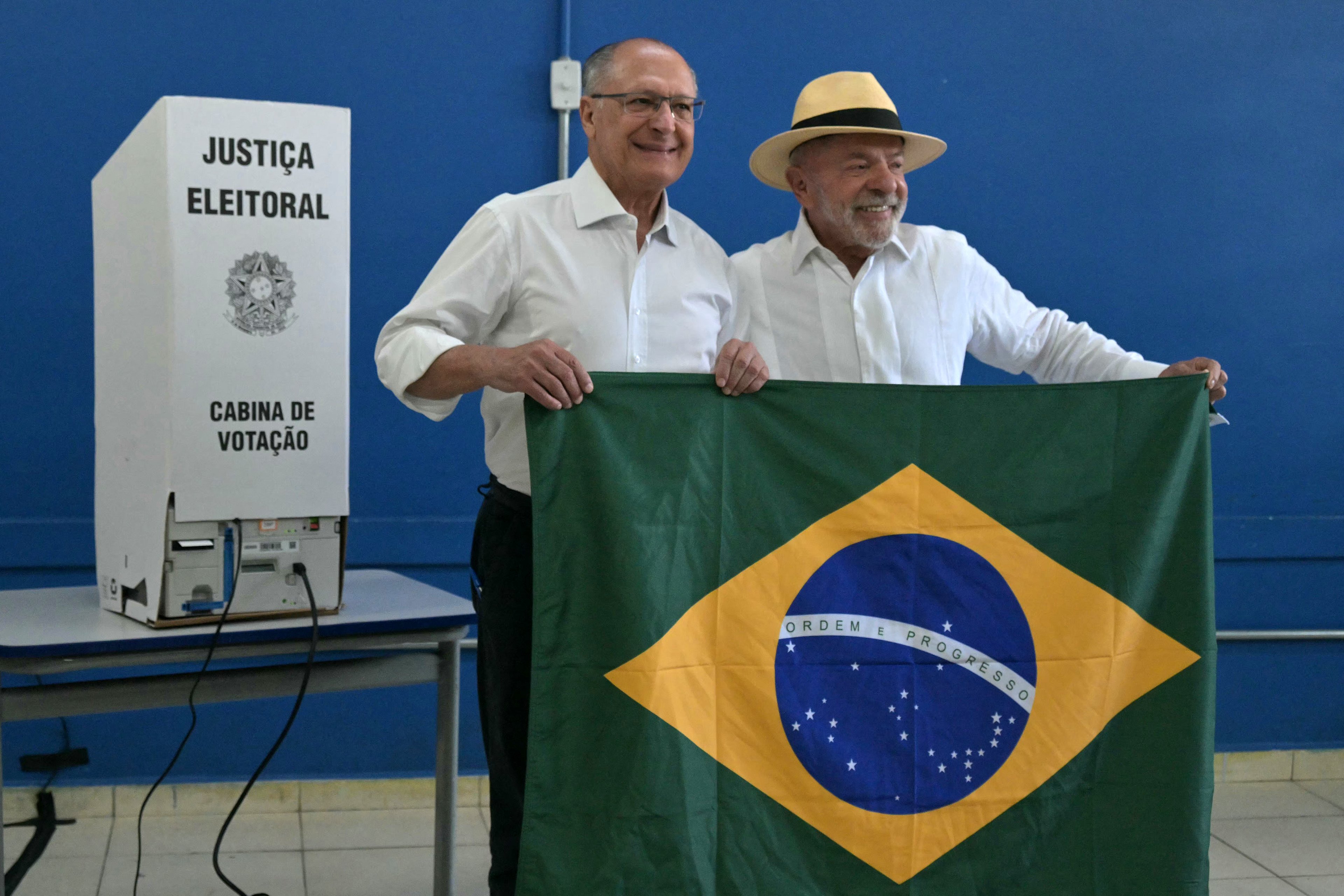 Lula vota em São Bernardo do Campo neste domingo