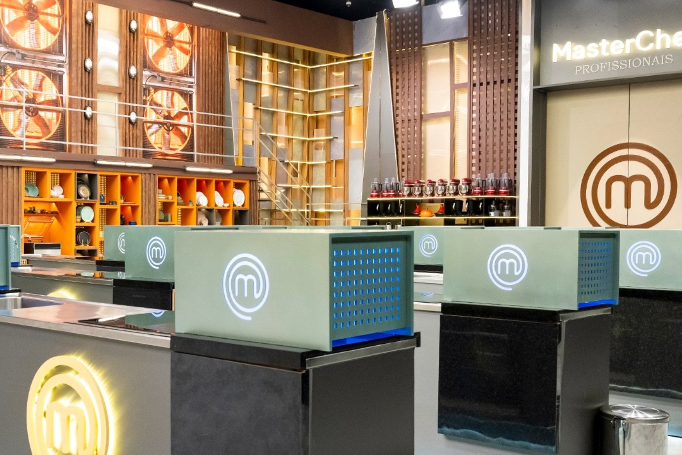 'MasterChef Profissionais' terá provas de cabeça de frango e memória afetiva nesta terça