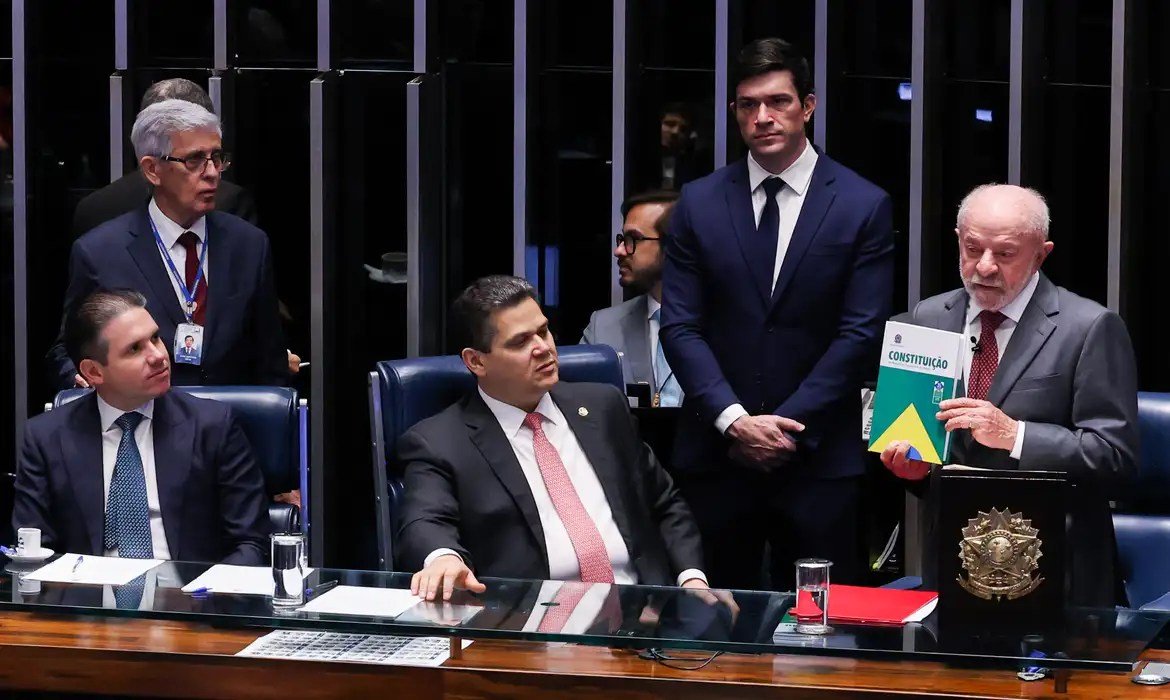 Governo passa a defender aposentadoria especial de agentes de saúde, antes vista como pauta-bomba