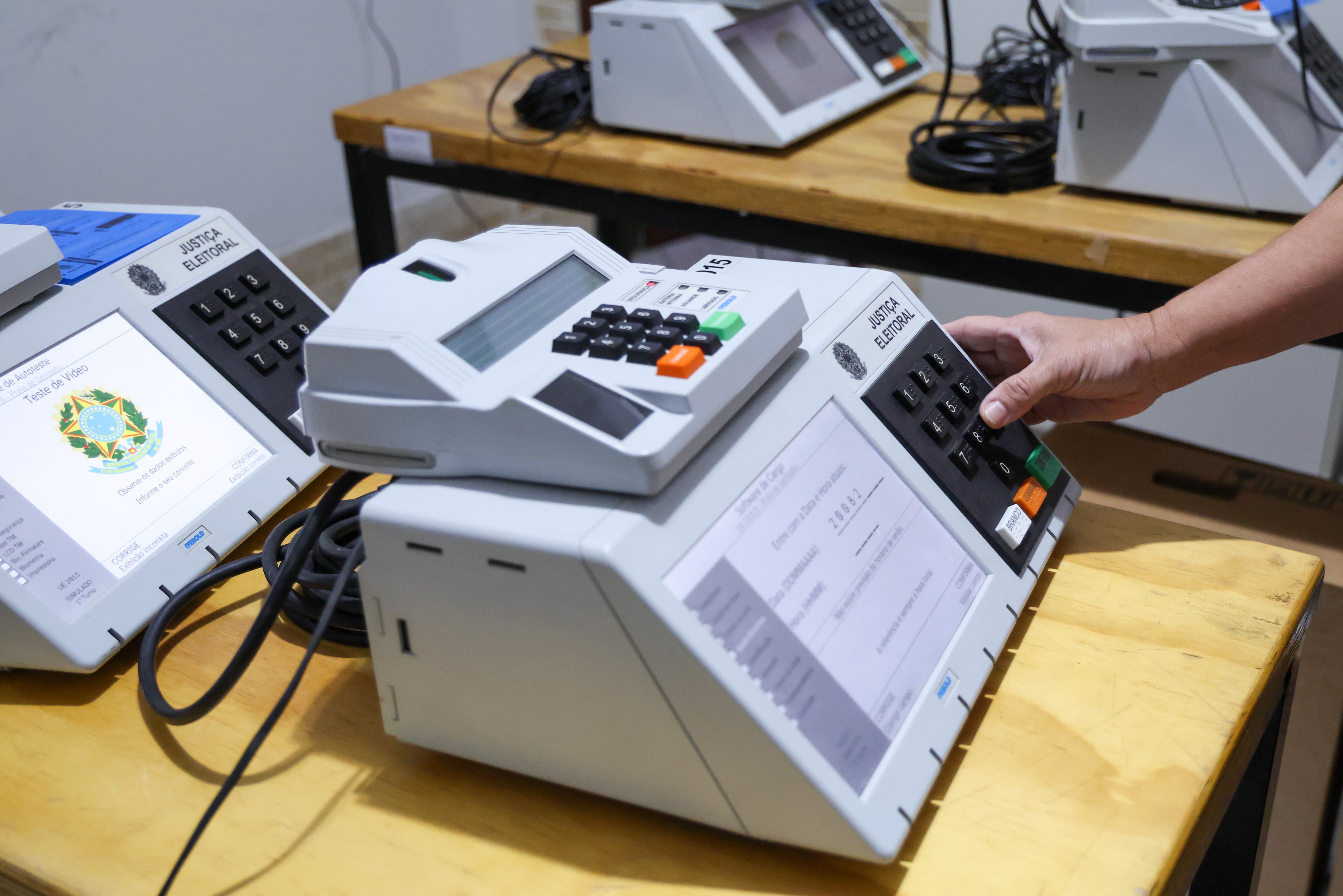 Eleições 2026: quem lidera as últimas pesquisas para Senado em Minas Gerais?