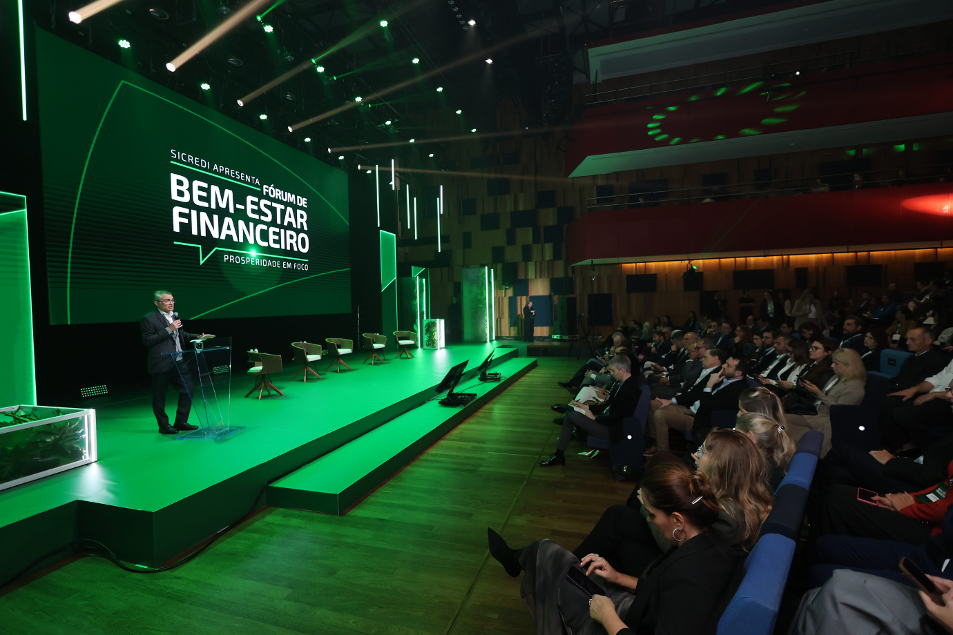 Fórum discute bem-estar financeiro no Brasil