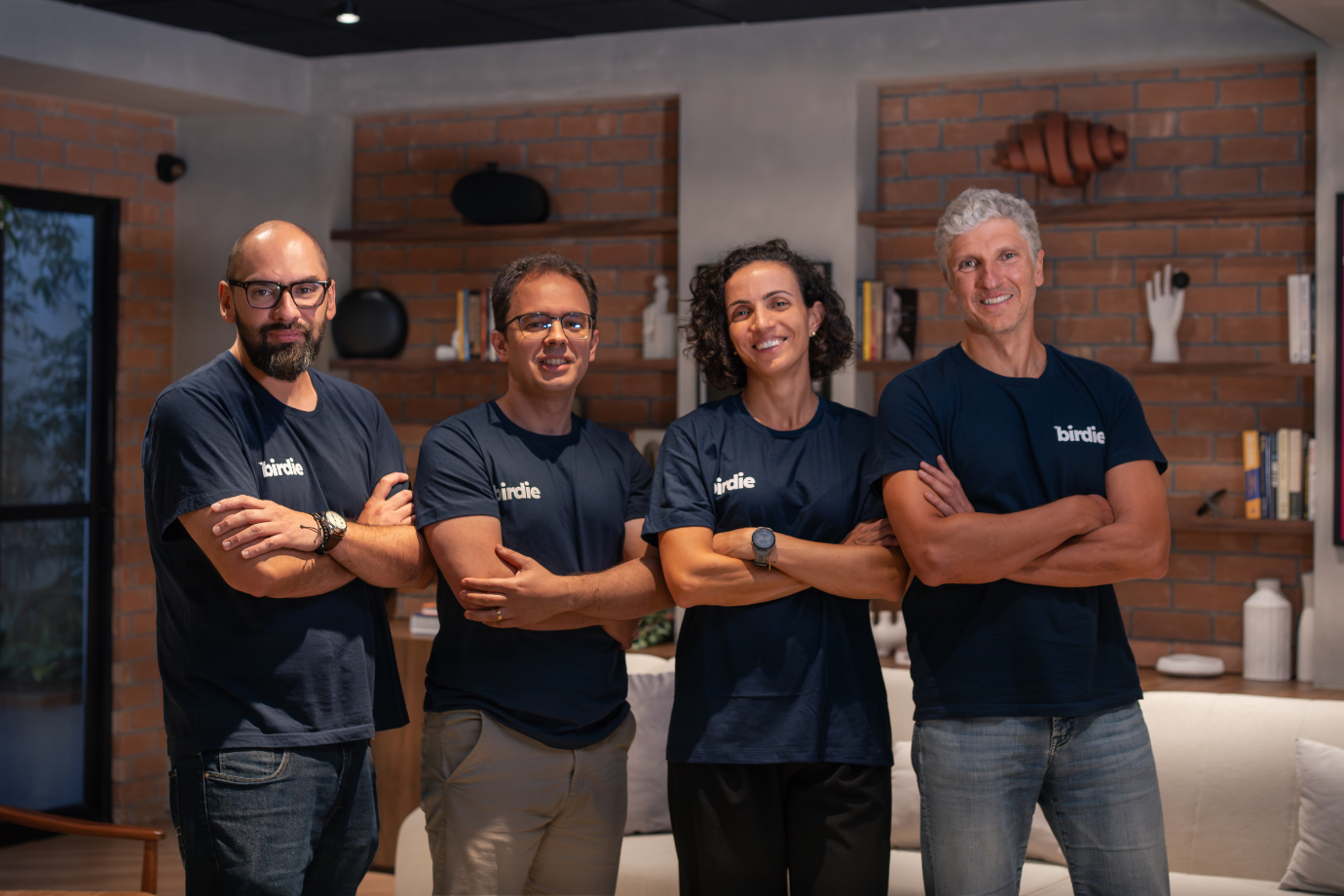 Agentes de IA se multiplicam e aumentam a urgência de criar um contexto único sobre o cliente